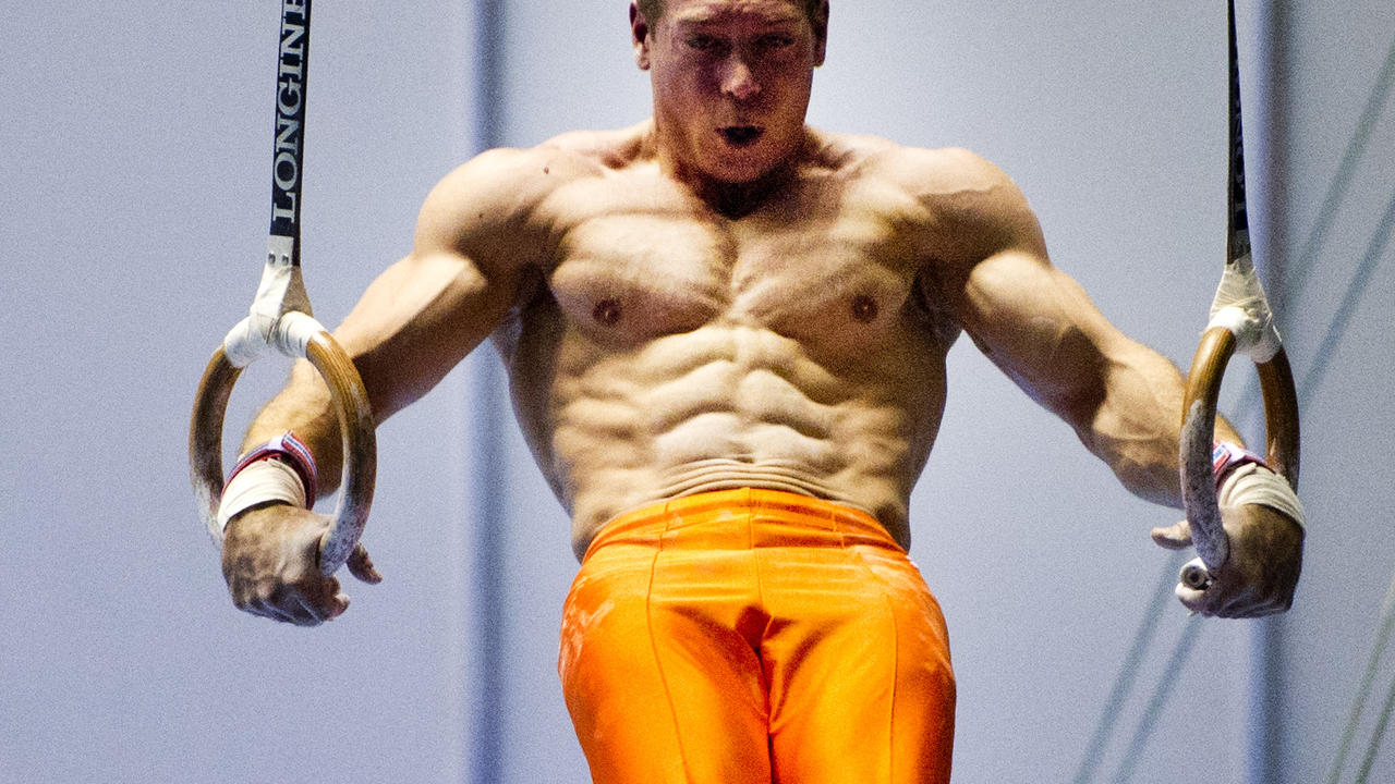 Body-weight exercise vs bodybuilding